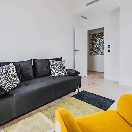 Towarowa Towers Apartment Warsaw